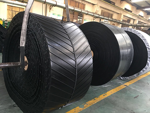Chevron Rubber Conveyor Belt.jpg